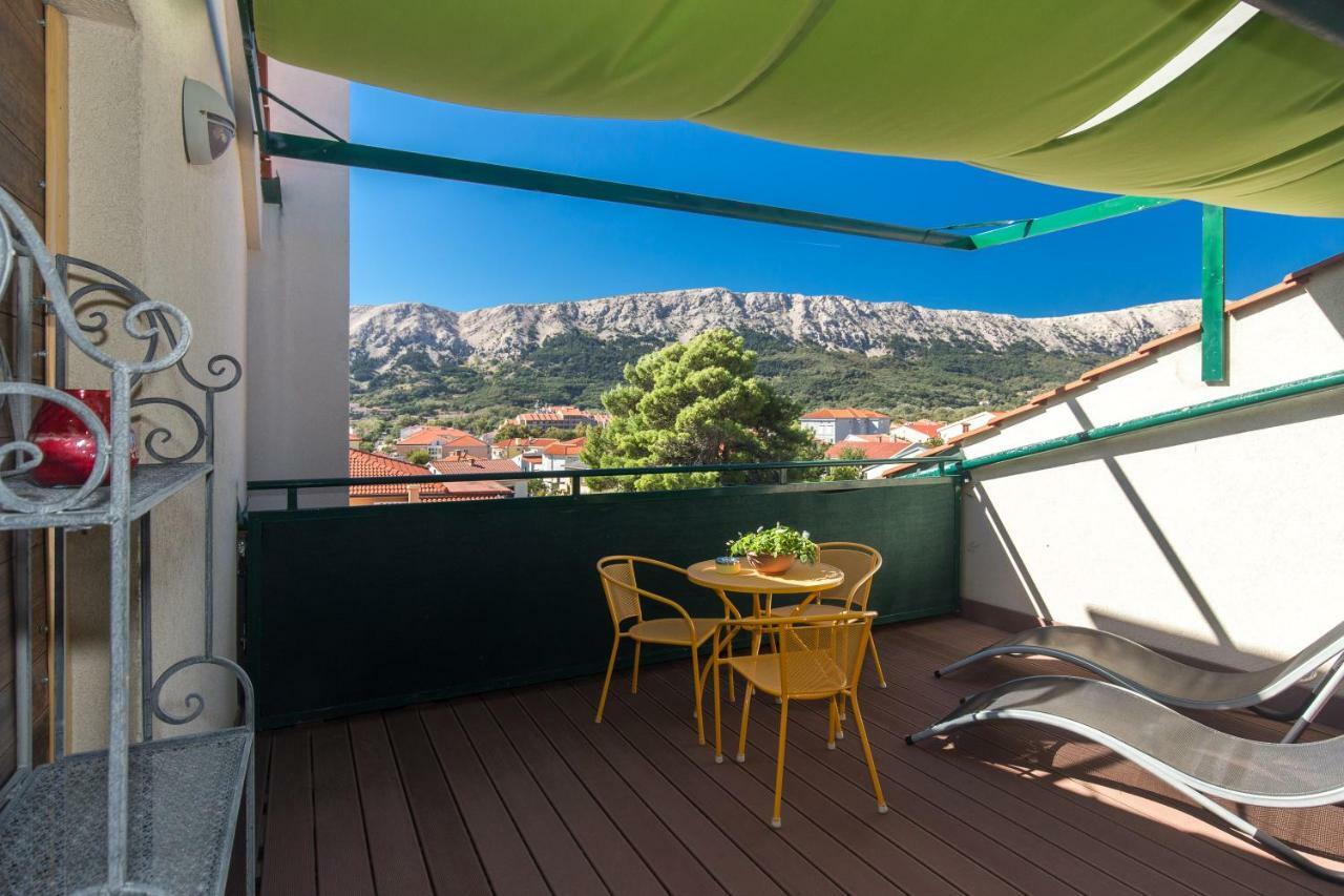 Apartments Ddd Baska  Exterior photo